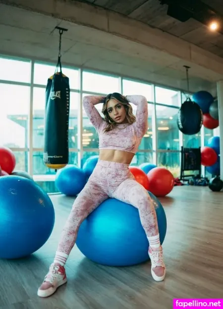 Tyranotbanks OnlyFans Thumbnail #9hSTPZMSUH