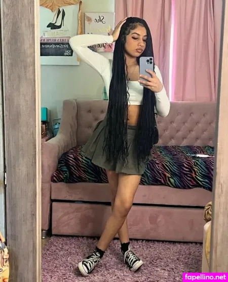 Tyvianaaa OnlyFans Thumbnail #2XCnd0RYI3