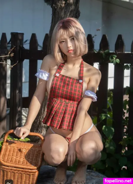 U Hwa OnlyFans Thumbnail #jiiW0NPGVN