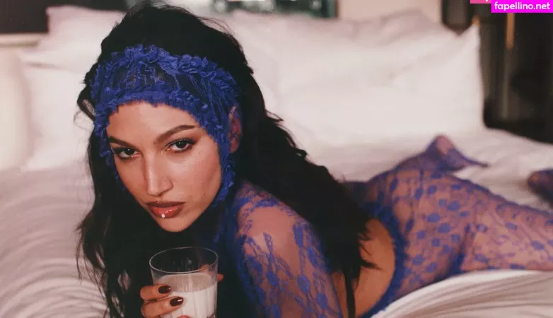 U Rsula Corbero OnlyFans Thumbnail #0YSbuzEL24