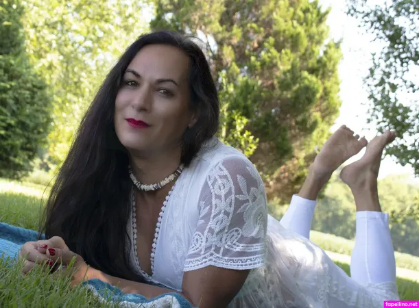 U102633240 OnlyFans Thumbnail #EjXxGMGcAd