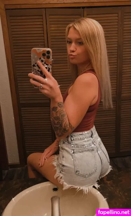 U2023kari OnlyFans Thumbnail #2T2Mp5DgIn