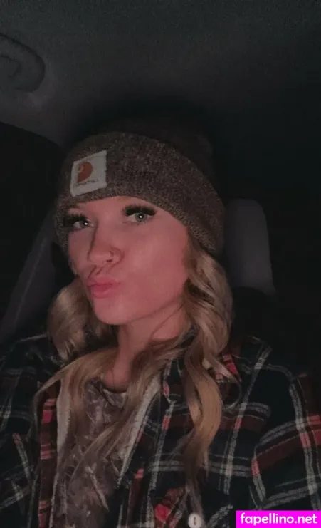 U2023kari OnlyFans Thumbnail #DrYuF2zz4i