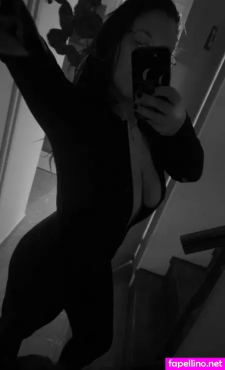 U219781228 OnlyFans Thumbnail #5edED1cHaA