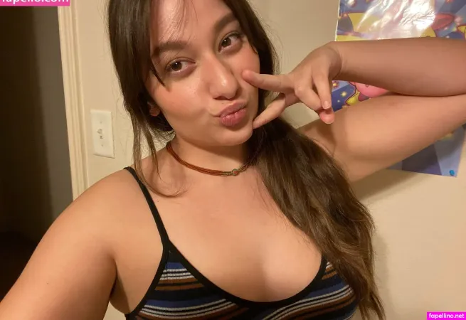 U22507819 OnlyFans Thumbnail #8iQ9moMbnC