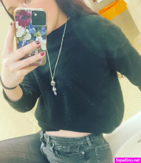 U245837659 OnlyFans Thumbnail #0YNuFJWsxY