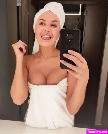 U248355210 OnlyFans Thumbnail #5aULtaXie1