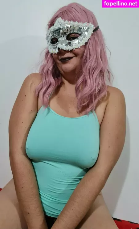 U2656naughtyhousewife OnlyFans Thumbnail #yGG6IgEXbC