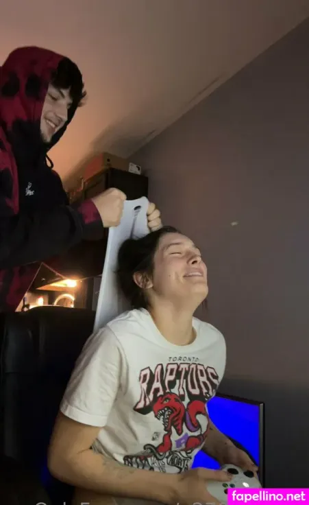 U270949128 OnlyFans Thumbnail #NeeuQv77dO