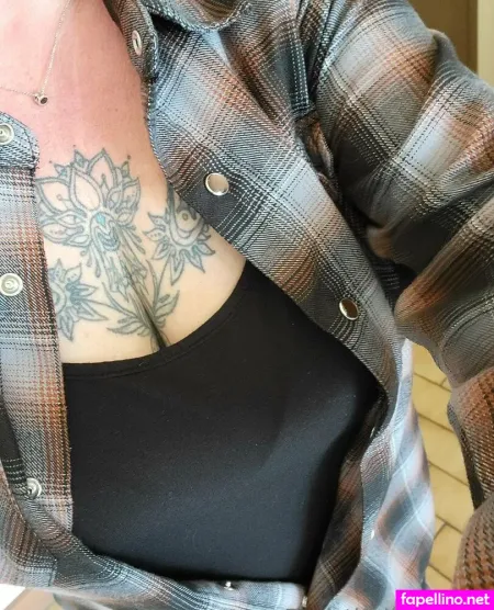 U303767505 OnlyFans Thumbnail #szNtBSnj1w