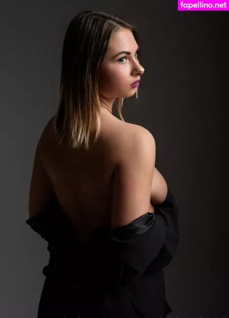 U308552153 OnlyFans Thumbnail #4w97IVOpfx