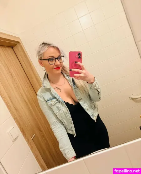 U322465402 OnlyFans Thumbnail #4OtcHo88EZ