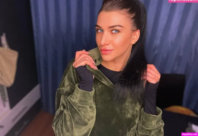 U361380266 OnlyFans Thumbnail #LjhRXOQx21