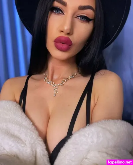 U361380266 OnlyFans Thumbnail #WEe8koB073