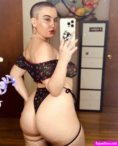 U409909295 OnlyFans Thumbnail #1a4lcreIIM