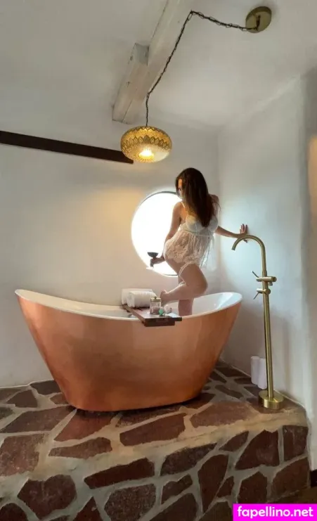 U432245876 OnlyFans Thumbnail #Sq4fWdoxkx