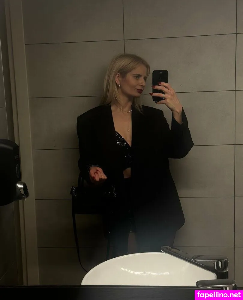 u445637099 Nude Leaked OnlyFans Photo #0H9CyaXdJb
