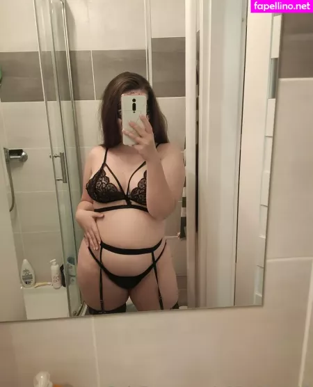 U7569845743j OnlyFans Thumbnail #GgySxbTR10