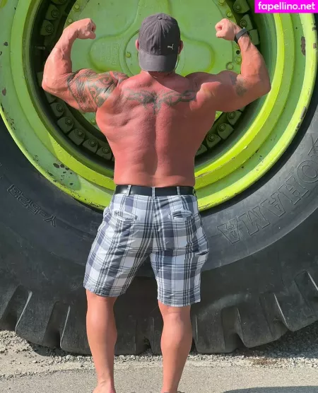 U7945573 OnlyFans Thumbnail #caP2BiM0R8