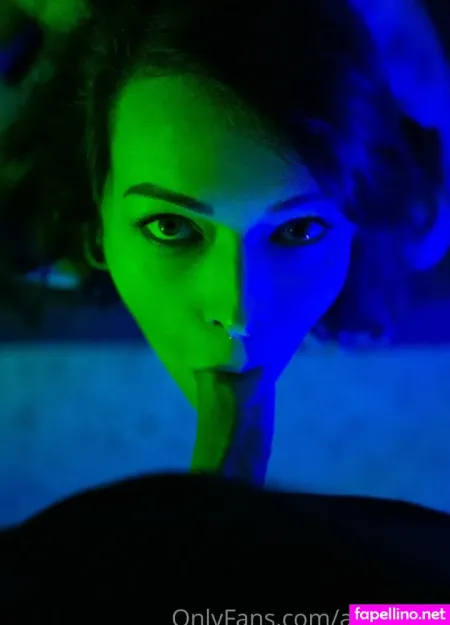 Ubucat OnlyFans Thumbnail #zsfYJNO4K4