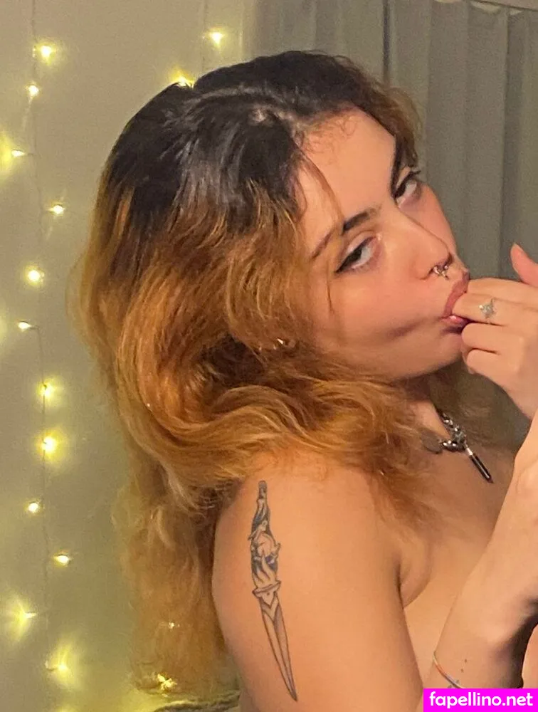 , hernewyorkedit, sirenmia, ucanthandlemia, ucanthandlemia2.0 Nude Leaked OnlyFans Photo #3mWzAMHVlj