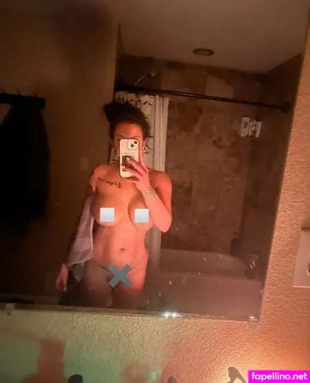 Ughhjen OnlyFans Thumbnail #kRjHfbXx4H