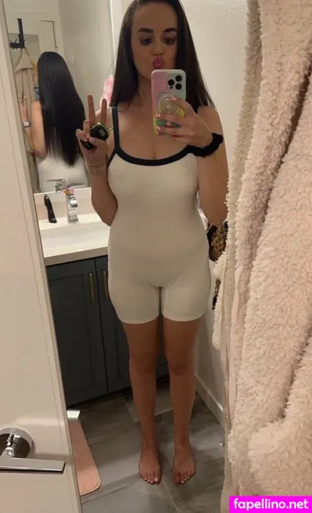 Ughughughx3 OnlyFans Thumbnail #4hJCvuP20U