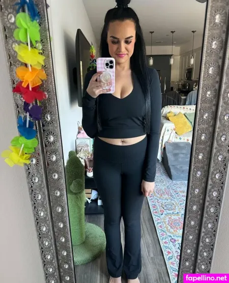 Ughughughx3 OnlyFans Thumbnail #ErHc0gwY1c