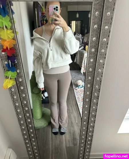 Ughughughx3 OnlyFans Thumbnail #JAQwlmnyhK