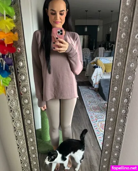 Ughughughx3 OnlyFans Thumbnail #VBr85LrZT1