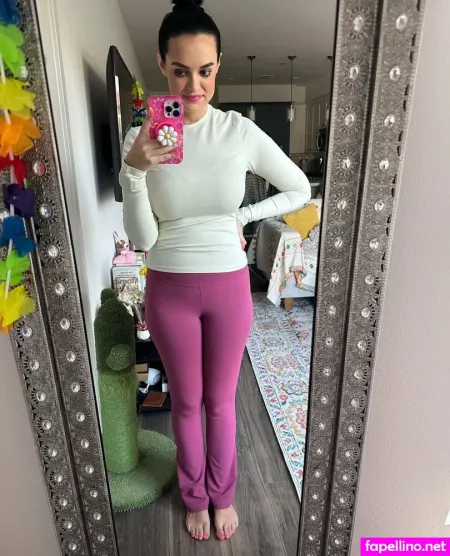 Ughughughx3 OnlyFans Thumbnail #ZOx1wkZpfo