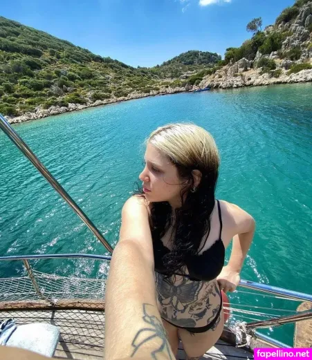 Uglycharm OnlyFans Thumbnail #Y4cYjIiIcJ