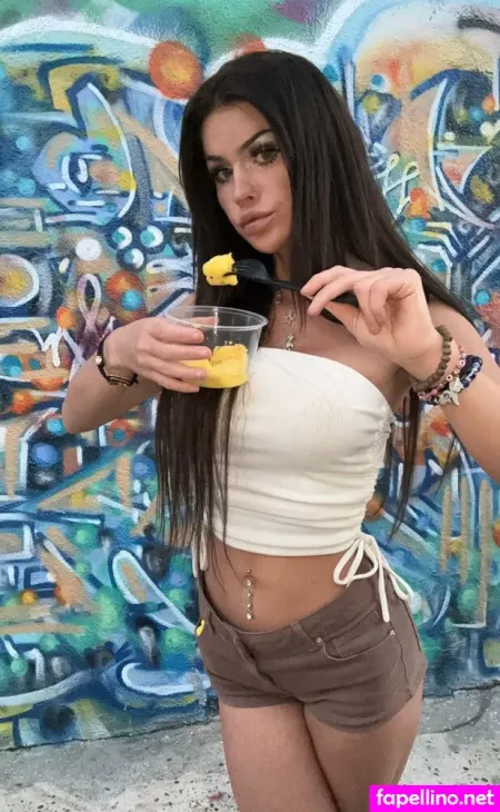 Uglypeoplehateme OnlyFans Thumbnail #3lV4cb8AfA