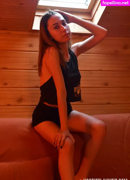 Ugotitflauntit Com OnlyFans Thumbnail #6hYiPL9f7m