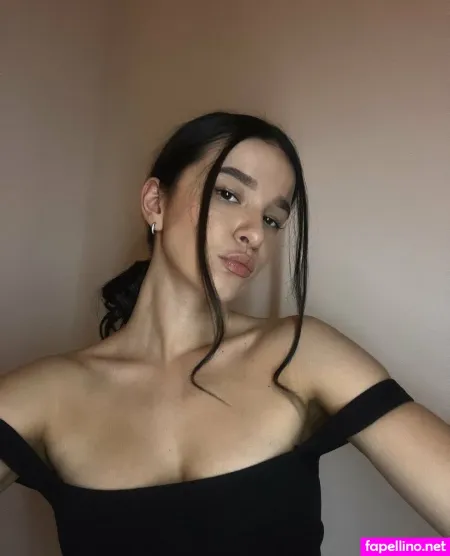 Ukarinka OnlyFans Thumbnail #0ITHbMLJip