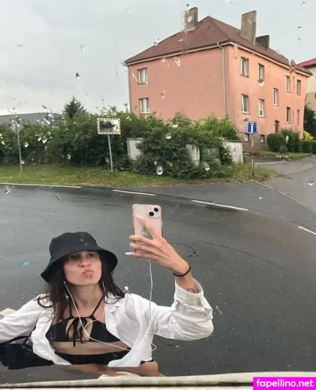 Ukarinka OnlyFans Thumbnail #WMEm0B6AG1