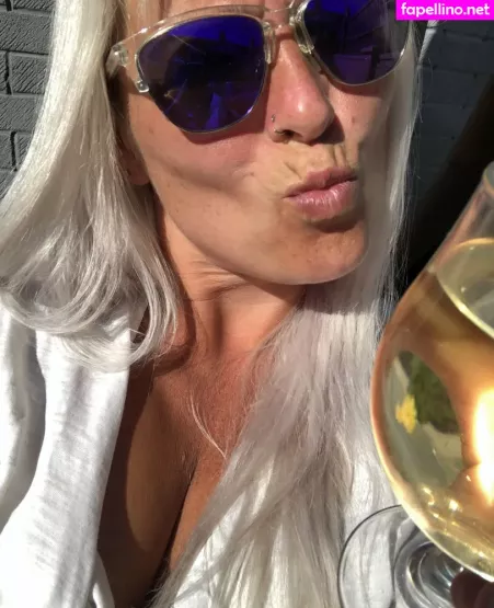 Ukhotwifecouple OnlyFans Thumbnail #4EkZDONrNg