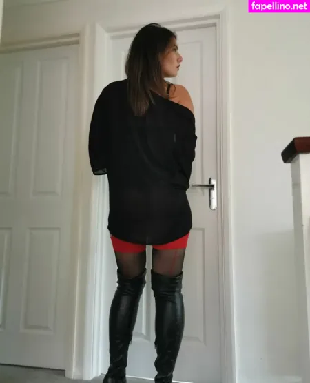 Ukmistressrose OnlyFans Thumbnail #0ZOAaHQItc