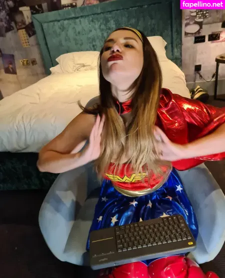 Ukmistressrose OnlyFans Thumbnail #oa6bPUxVmS