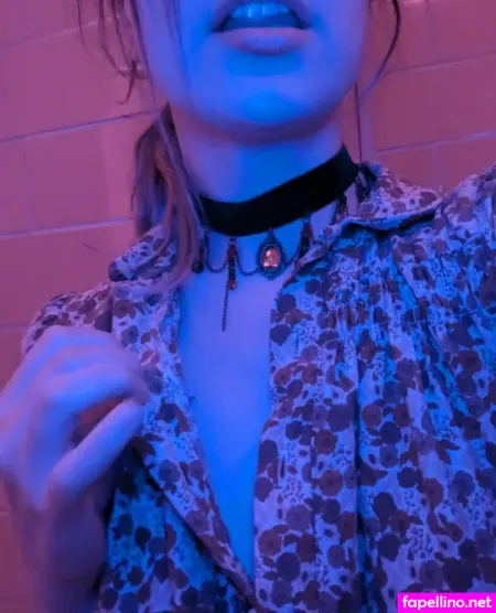 Ukranian Lizard OnlyFans Thumbnail #QDsIYEahHy