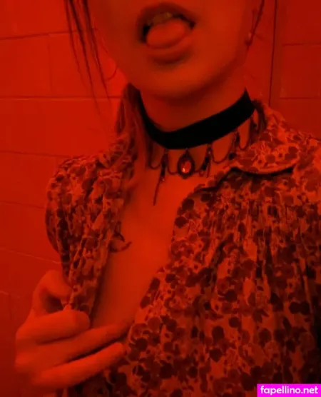 Ukranian Lizard OnlyFans Thumbnail #QOH6QaWaRP