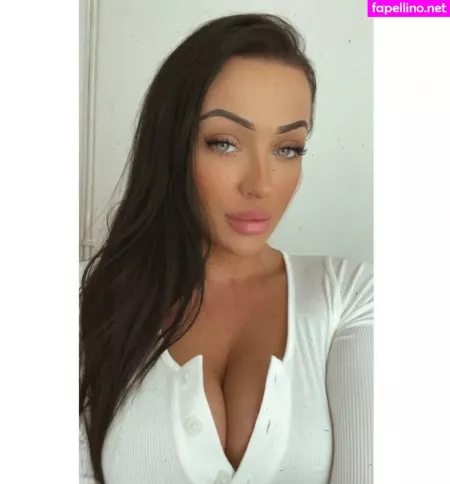 Uksophiasnow OnlyFans Thumbnail #ZKhs1qh7Jl
