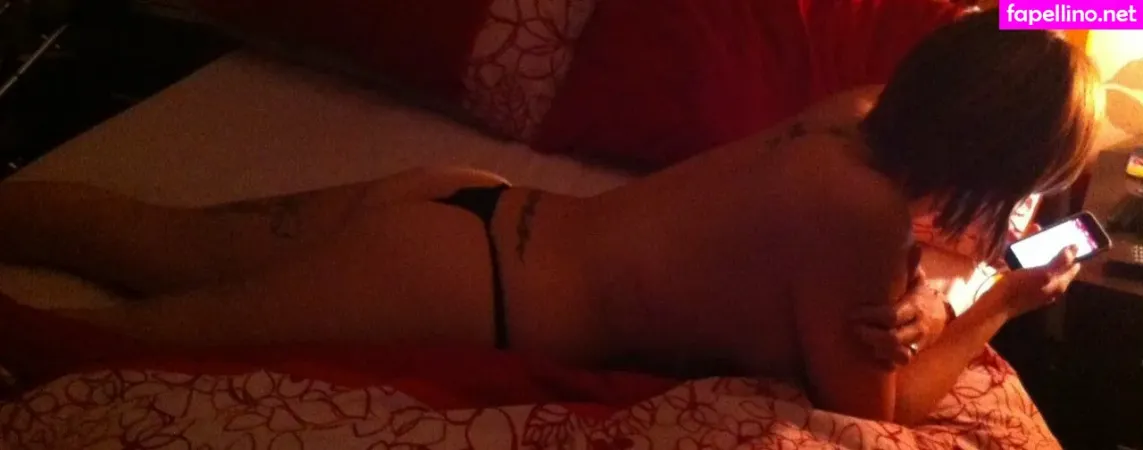 Ukwife41 OnlyFans Thumbnail #WrYI0peajs