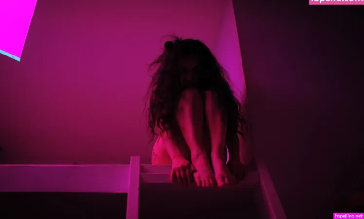 Ulanakisska OnlyFans Thumbnail #s8ei3ZSS3D