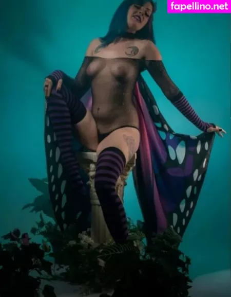 Ultraxviolet OnlyFans Thumbnail #7rJBkNLKHA