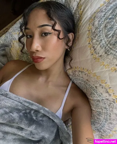 Uluvzella OnlyFans Thumbnail #vMrIueAErL