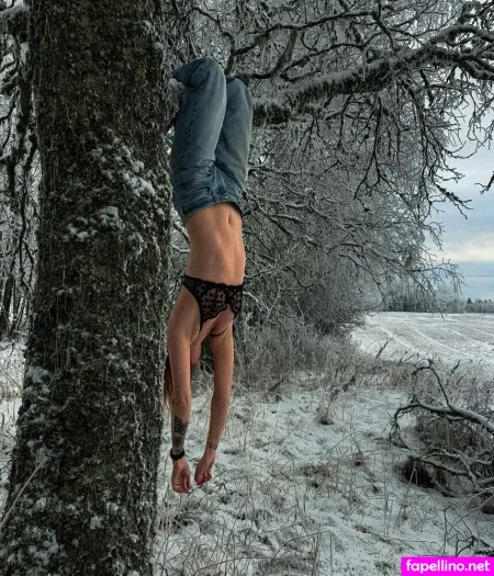 Ulydig Free OnlyFans Thumbnail #WmWc6WwkCw