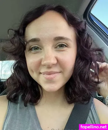 Ulyra Me OnlyFans Thumbnail #UyNwvyYP7r