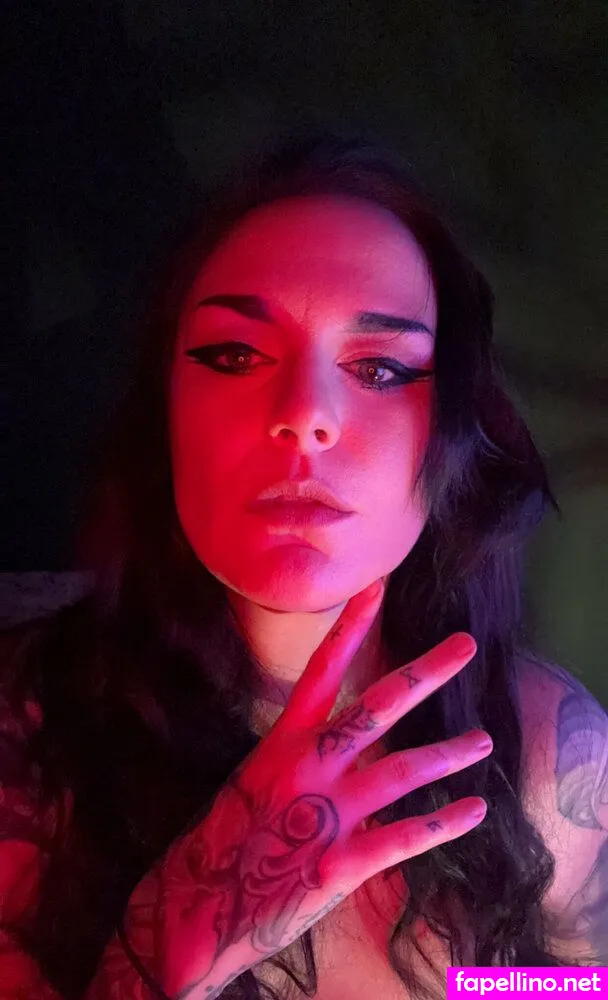 umbratallons, umbratattoostudio Nude Leaked OnlyFans Photo #9wN9fndvMZ