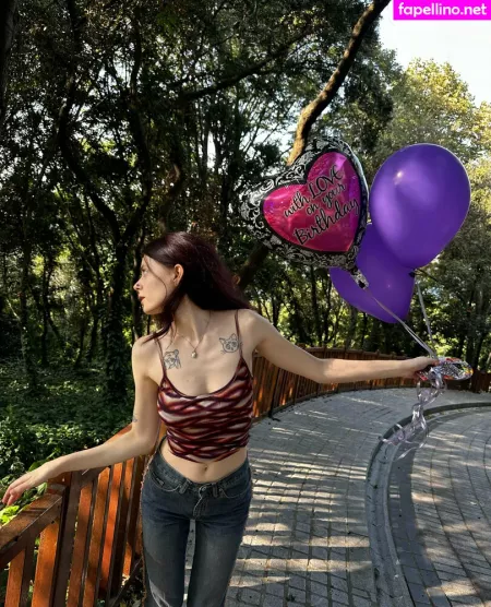 Umermaidskiss 2 OnlyFans Thumbnail #fiDGCr0CMy